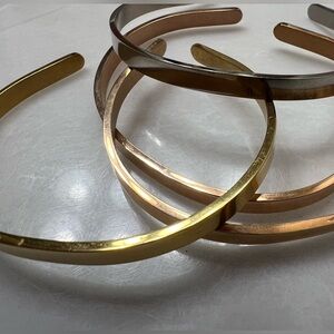 GUC bangle bracelets
